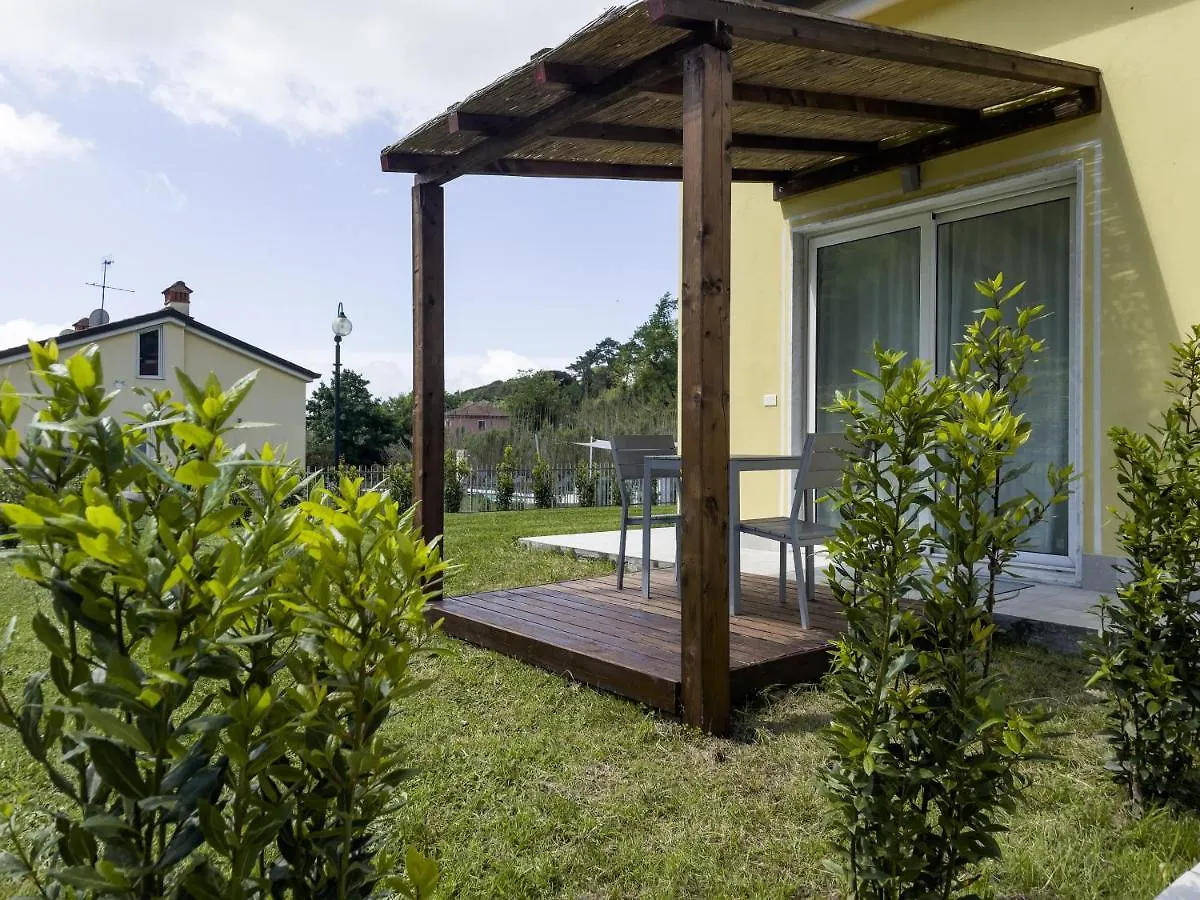 Le Village Sarzana