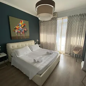 Corso Italia 2*, Mediolan Włochy